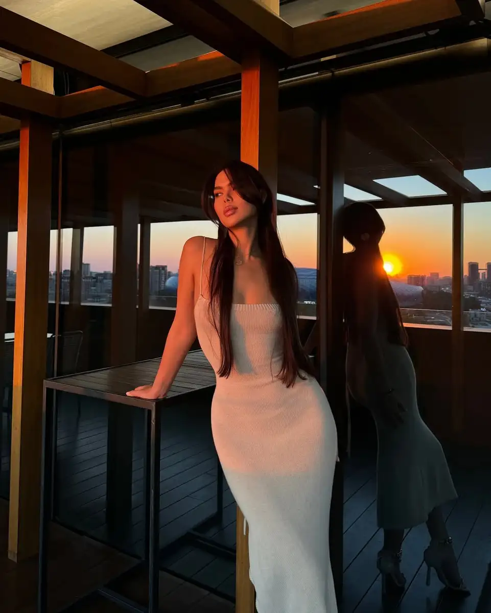 Adeline escort in London