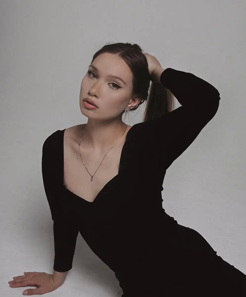 Alexandra escort in London