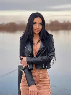 Camila escort in London