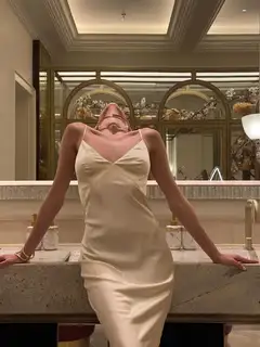 Caroline escort in London