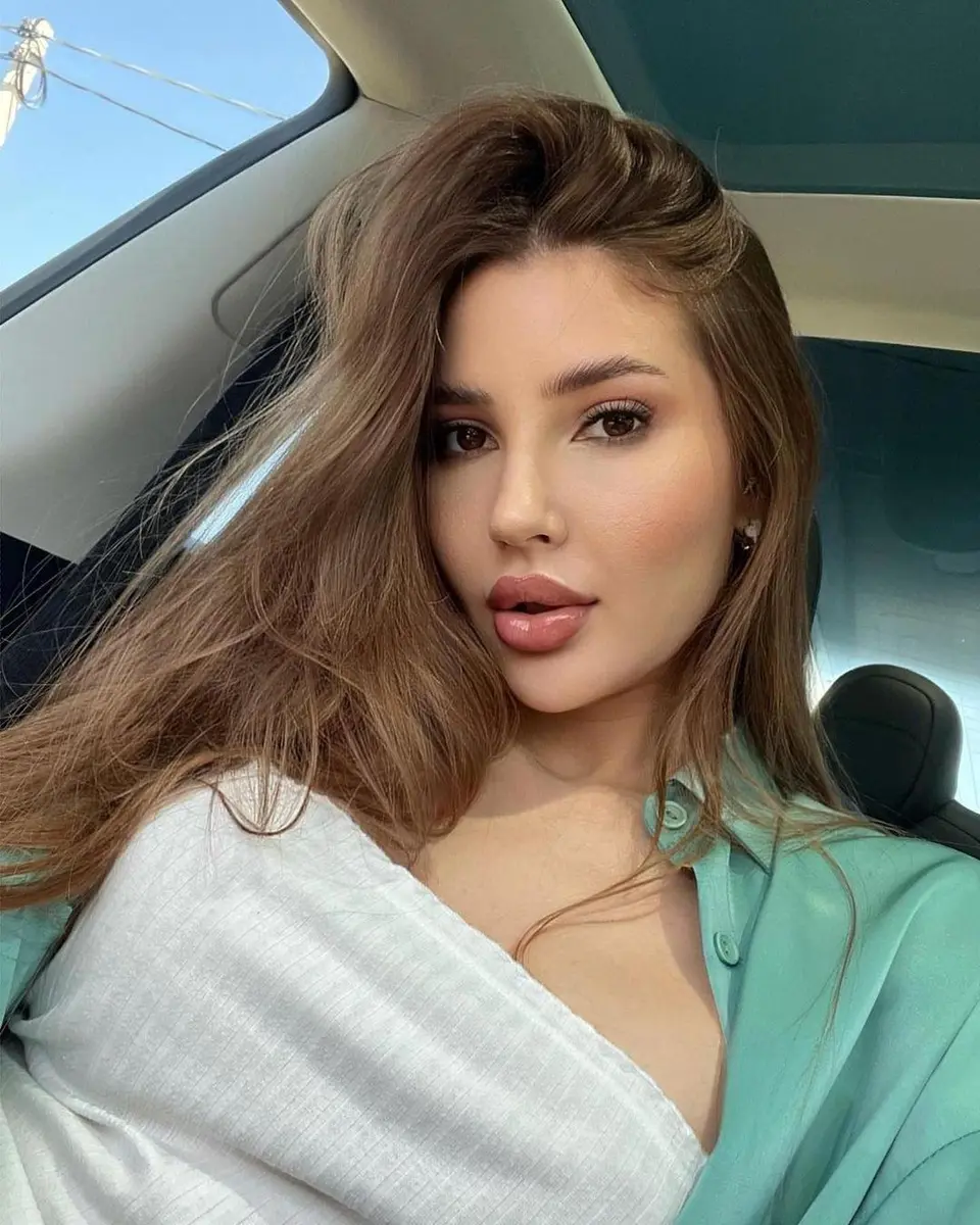Courtney escort in London