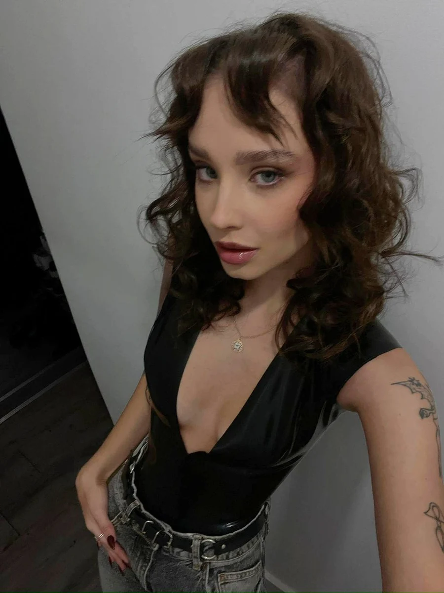 Daria escort in London