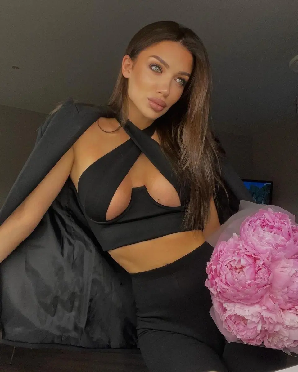 Giselle escort in London