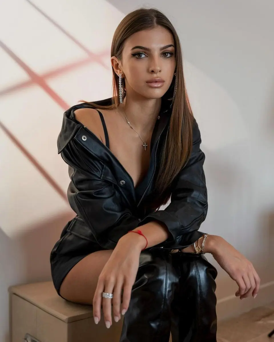 Jasmine escort in London