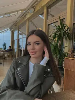 Lacey escort in London