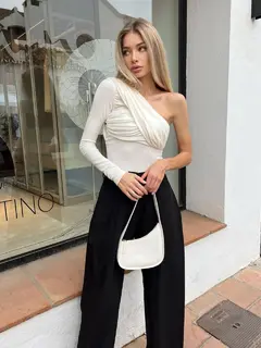 Lana escort in London