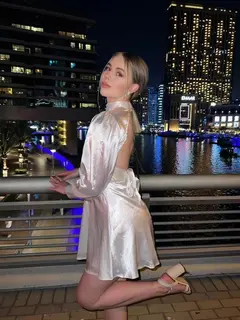 Naomi escort in London