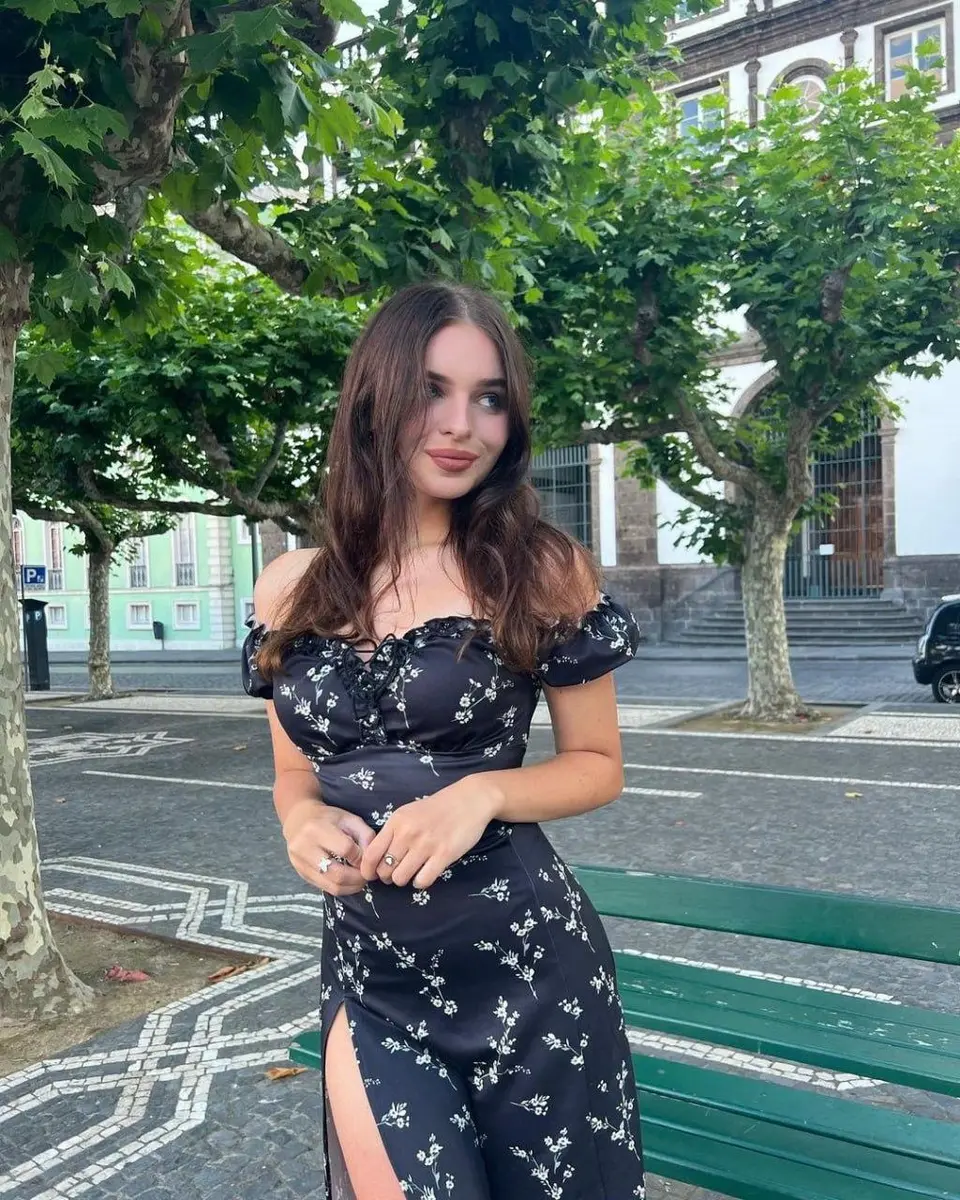Natalie escort in London