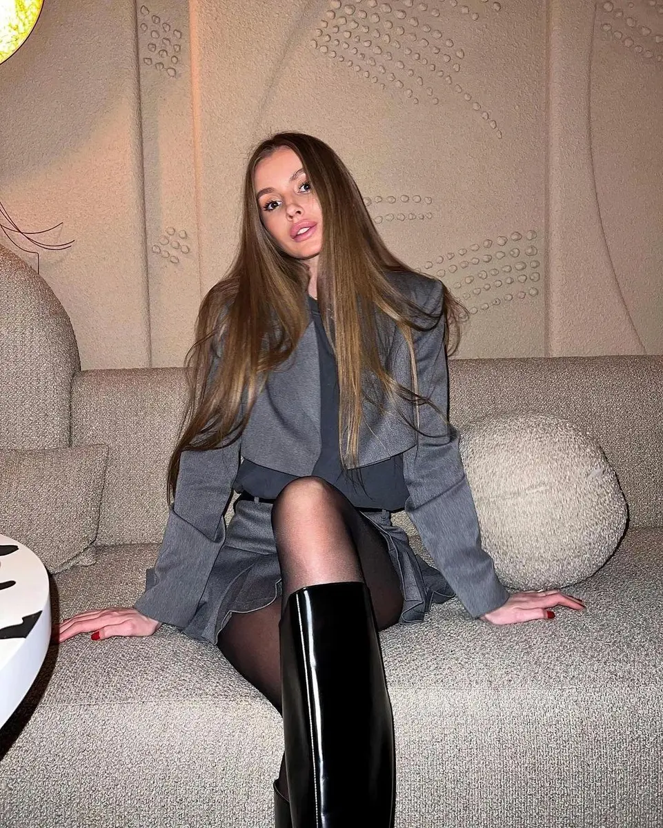 Waverly escort in London