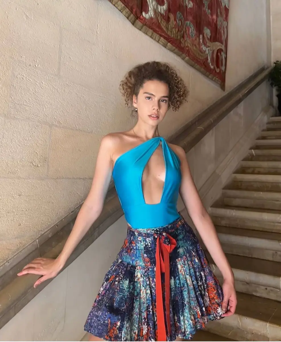 Zoey escort in London